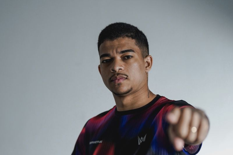 Dewa United perkuat lini depan dengan Carlos Iury