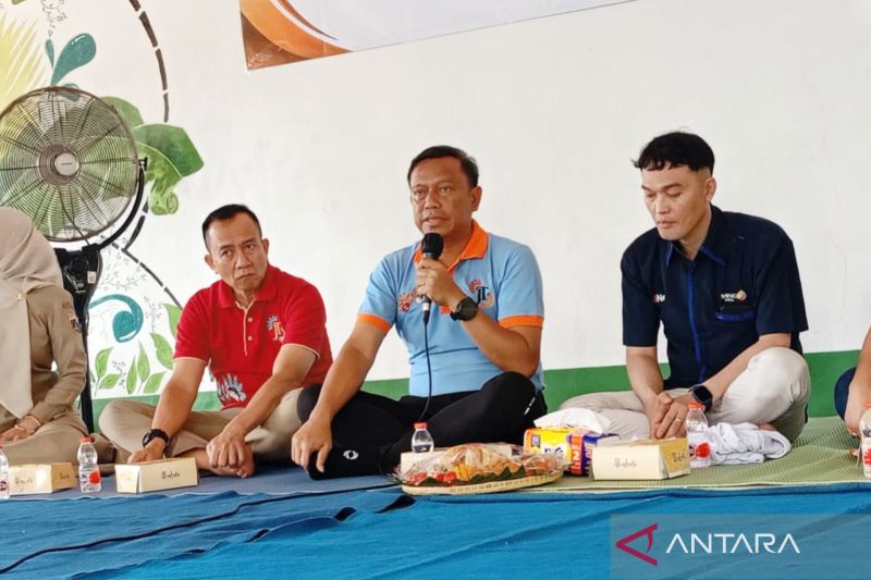 Ring tinju Kampung Melayu dibangun pekan ini dan libatkan anak muda