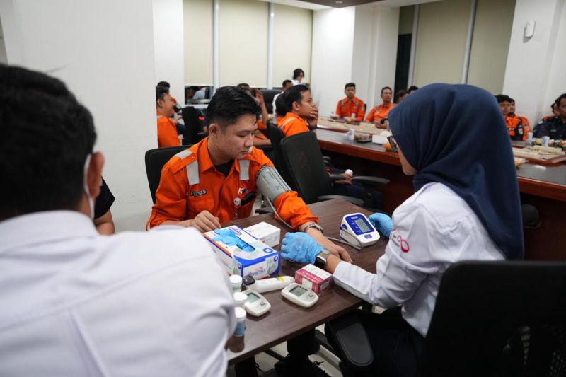 Perawatan LRT Jabodebek Berlangsung Saat Malam, Tim Kesehatan Jaga Kondisi Petugas