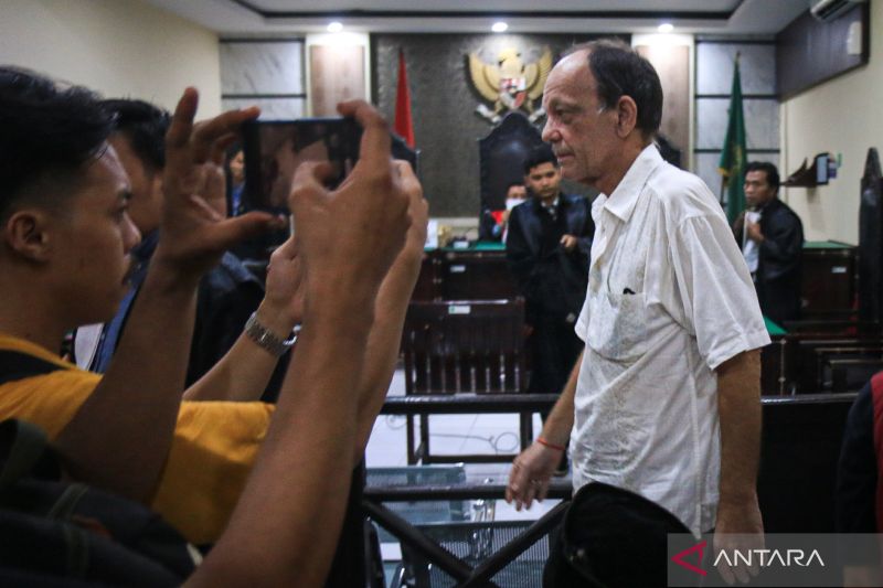 Kejari Mataram minta bantuan Kejagung tangkap buron asal Swiss