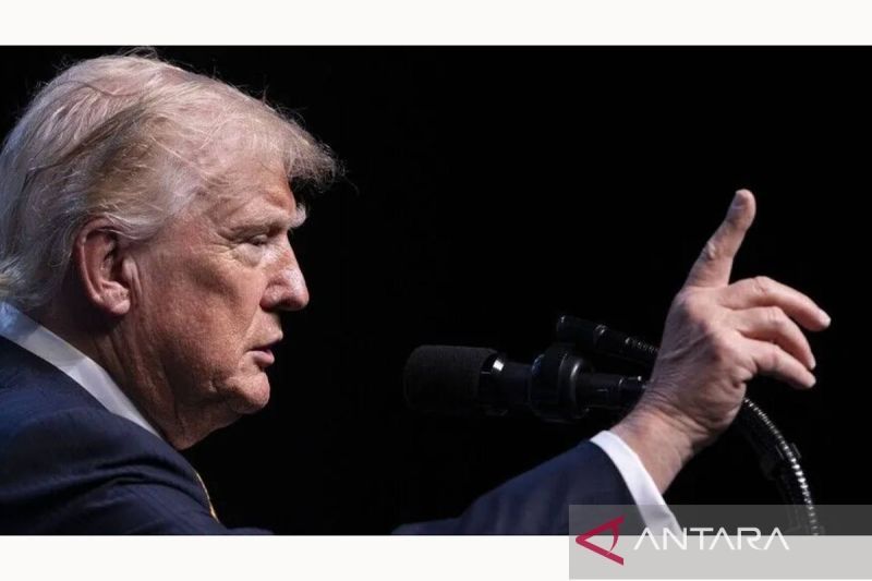 Trump desak perusahaan minyak AS segera turunkan harga ke konsumen