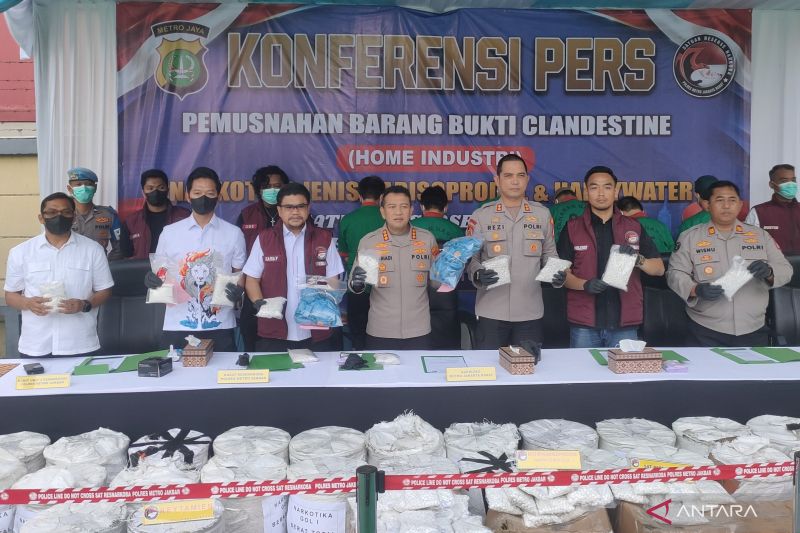 Polres Jakbar gagalkan produksi narkoba jaringan internasional