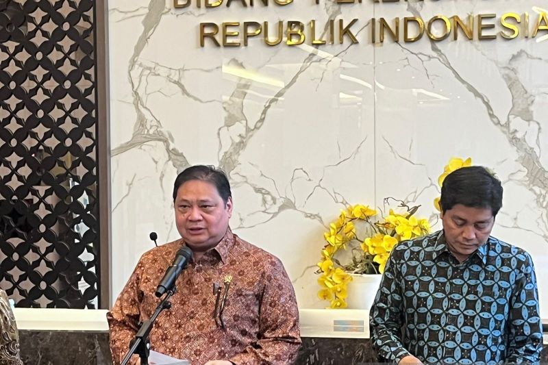 Airlangga: Hilirisasi hingga sektor mamin jadi penopang lapangan kerja