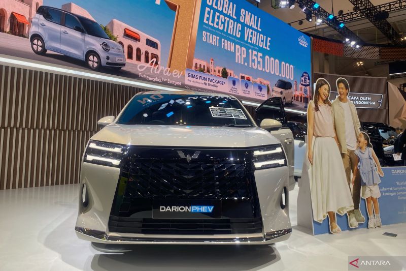 Wuling pamer dua model PHEV di GIIAS 2026  