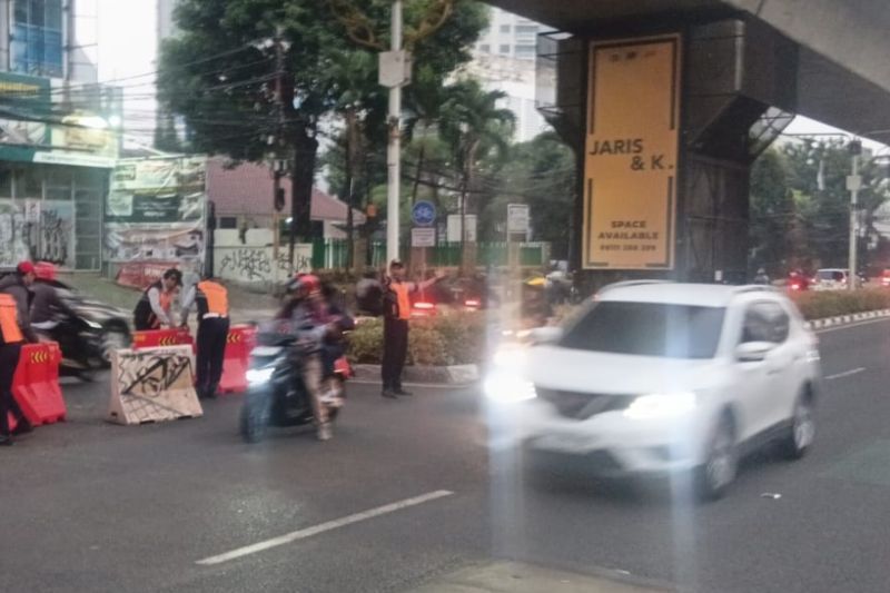 Dishub DKI uji coba penutupan perputaran arah di RS Fatmawati Raya