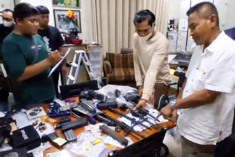 Kronologi temuan 995 pucuk senjata api di sekolah swasta Jaksel