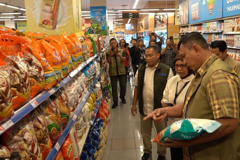 Bulog DKI-Banten masifkan pendistribusian beras premium ke toko retail