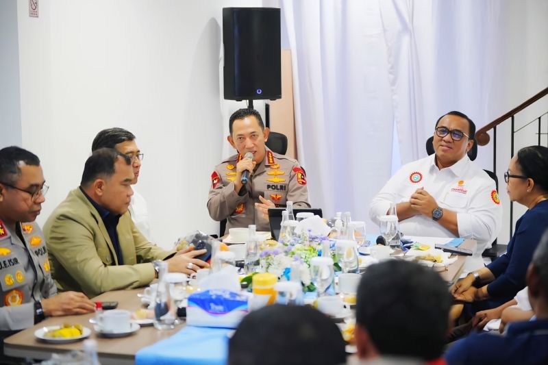 Kapolri siap jembatani dialog buruh-DPR soal RUU Ketenagakerjaan
