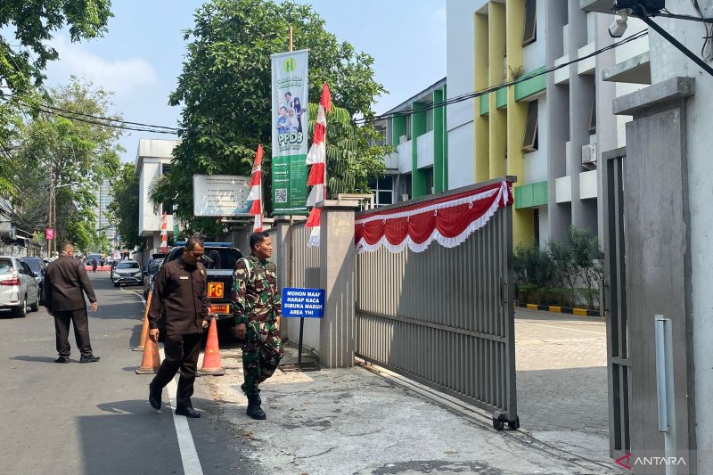 Sengketa kepengurusan yayasan awal ditemukannya senjata di sekolah