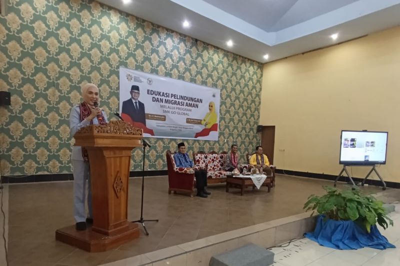 Wakil Ketua DPR minta pekerja migran Lombok tetap tempuh jalur resmi
