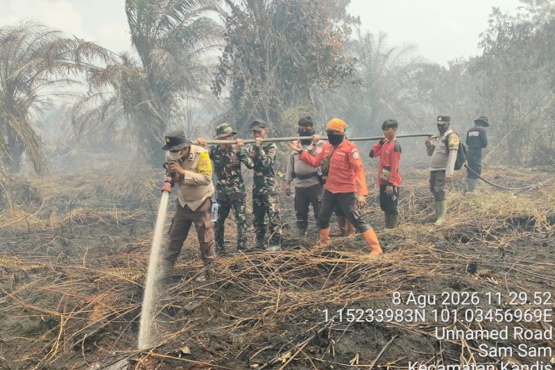 Tim gabungan padamkan karhutla 12,5 ha di dua lokasi di Bengkalis Riau