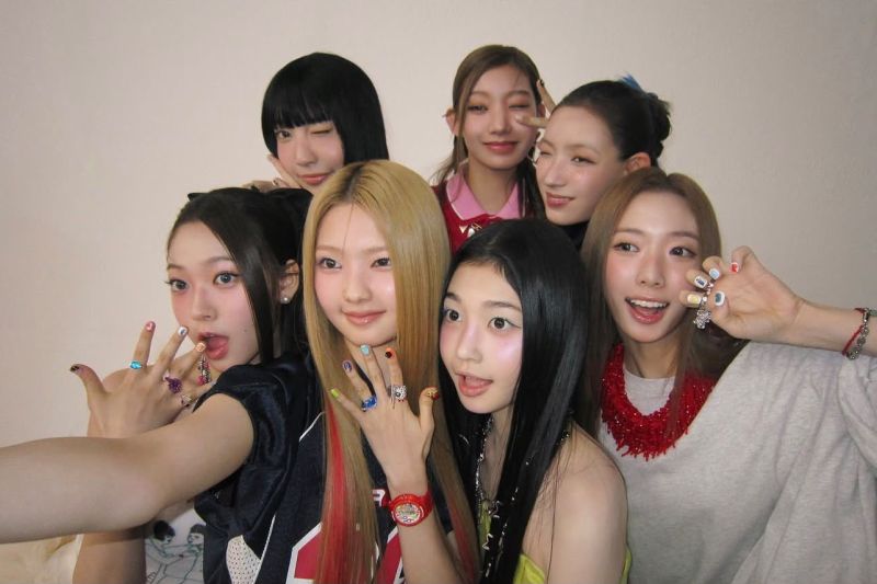 Tuide akan debut dengan single berjudul "Sun Kiss"