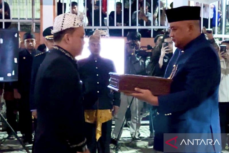 Bupati Bogor jemput bendera pusaka tahun 1948 dari pendopo bersejarah