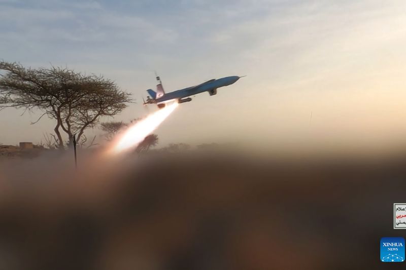 Houthi klaim serangan rudal, drone ke pasukan yang didukung Saudi