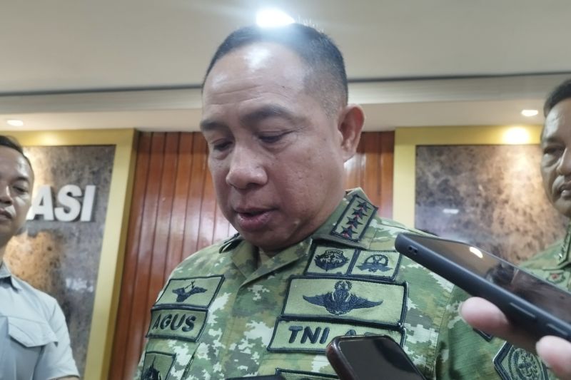 DPR kumpulkan Panglima TNI dan Kapolri bahas keamanan jelang HUT RI