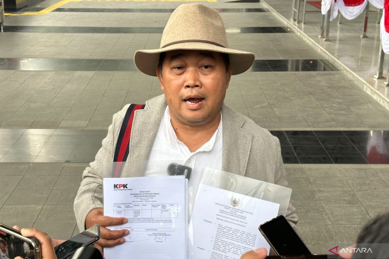 MAKI nilai Dewas bisa tegur KPK usai tersangka CSR BI belum ditahan