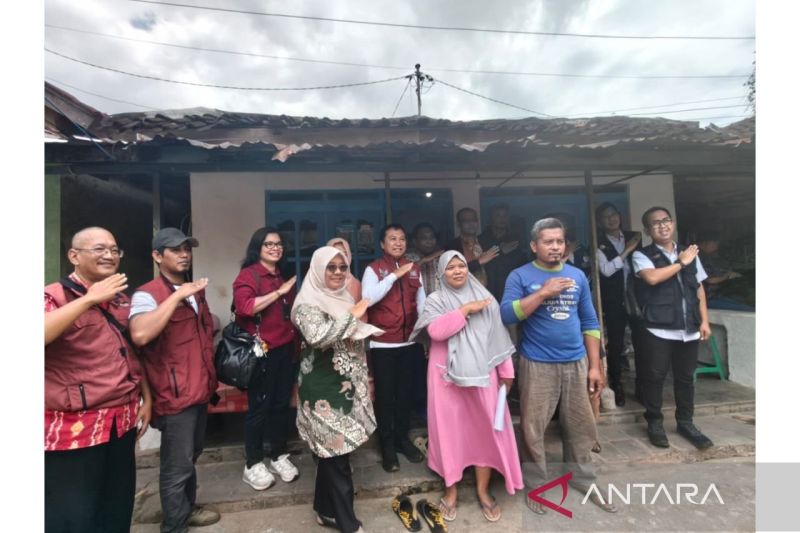 Bedah rumah orang tua siswa Sekolah Rakyat mulai jalan di Madura