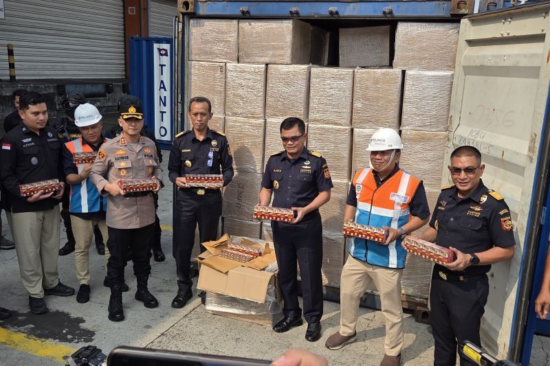 Bea Cukai gagalkan 1,2 miliar batang rokok ilegal hingga Juli 2026