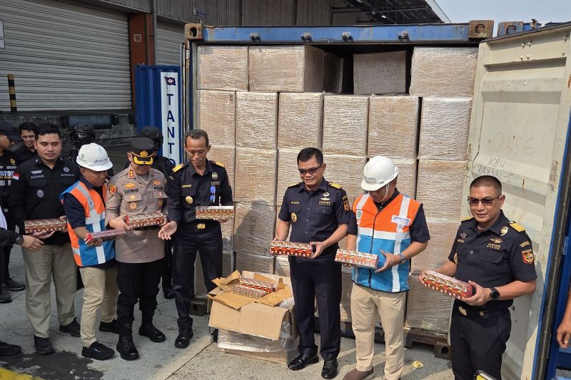 Dirjen Bea Cukai sebut pembenahan kinerja instansinya mulai terlihat