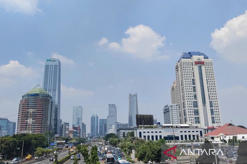 Wilayah Jakarta diperkirakan cerah berawan pada Jumat