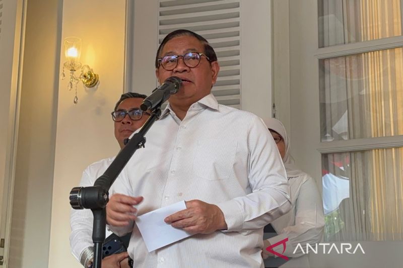 Ini tanggapan Pramono soal JPO di depan DPR tanpa akses tangga