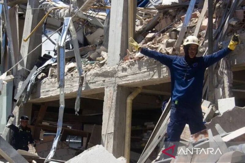 Presiden Kolombia apresiasi dukungan Putin pasca-gempa mematikan