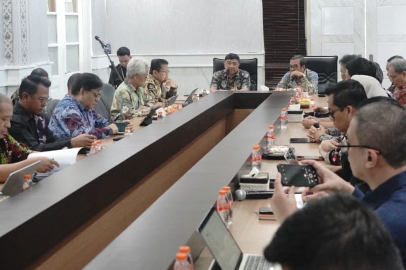 Pemkab Garut-DEN sepakat dorong optimalisasi potensi panas bumi