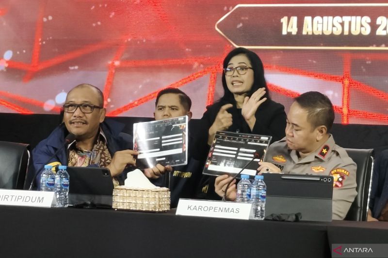 Bareskrim bongkar judi daring deposit pulsa bertransaksi Rp890 miliar
