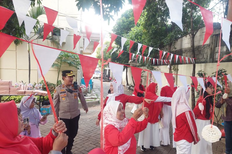 Polsek Kemayoran gelar lomba HUT 81 RI libatkan warga