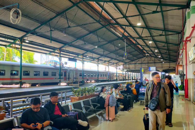 KAI Daop 7 tambah kapasitas KA antisipasi kenaikan penumpang