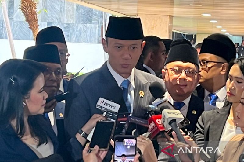 AHY: Jalani pemeriksaan kesehatan, SBY tak hadiri Sidang Tahunan MPR