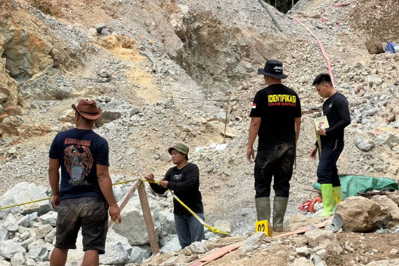 Lima warga tewas tertimbun longsor tambang emas ilegal di Gorontalo