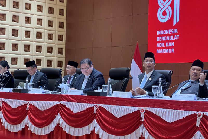 Menko Airlangga matangkan skema insentif motor listrik