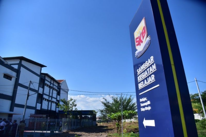 Sekolah kedua di balik kota besar