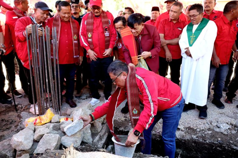 Sekjen PDIP: Kantor partai harus berpihak pada rakyat miskin