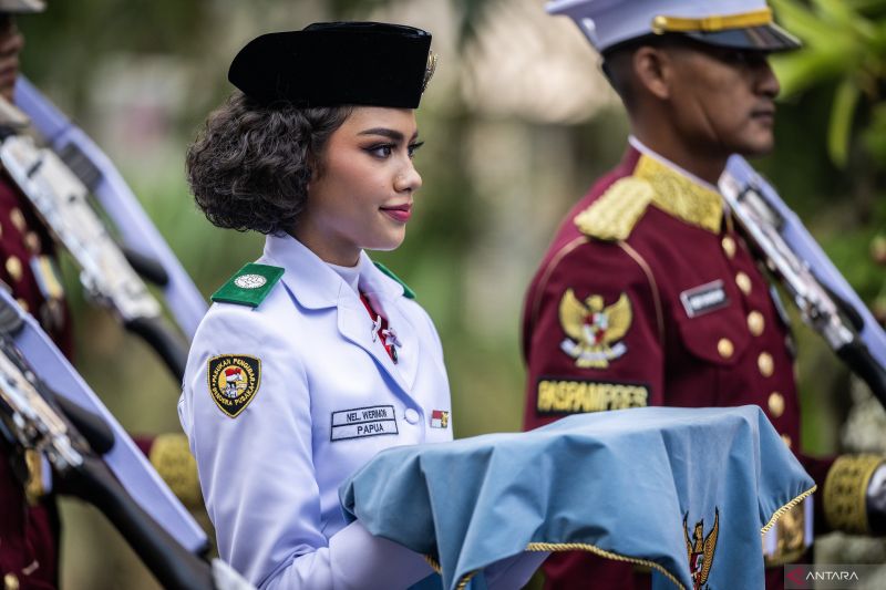 Profil Neeltje Deliana Insjowi Werimon pembawa baki asal Jayapura