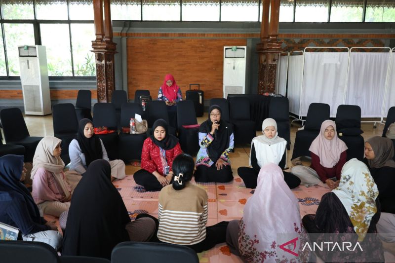 Puskesmas Cipayung luncurkan kelas ibu hamil berbasis "hypnotherapy"