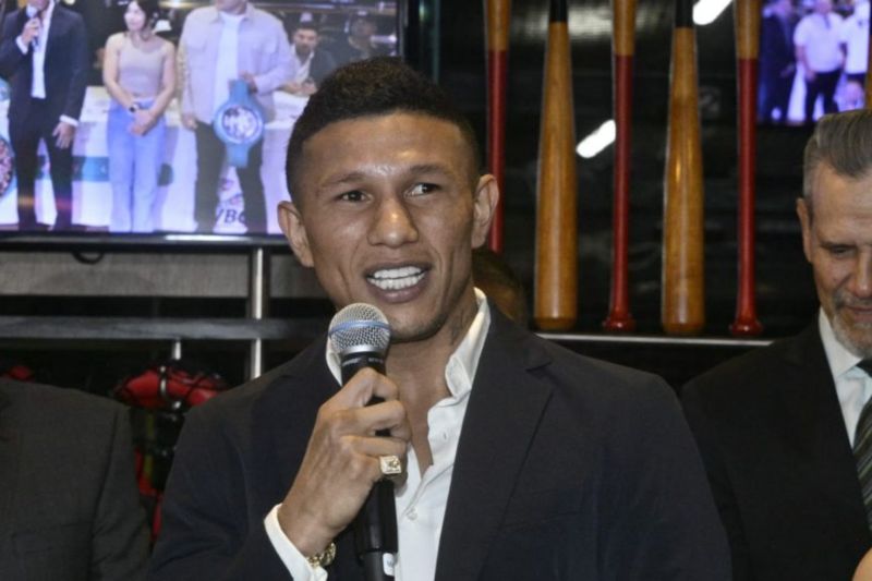 Mantan juara WBC Miguel Berchelt bawa kekuatan KO saat hadapi Cordoba