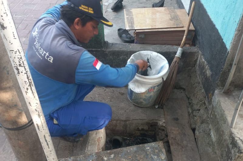 Pemkab bersihkan saluran IPAL pastikan pengelolaan limbah optimal