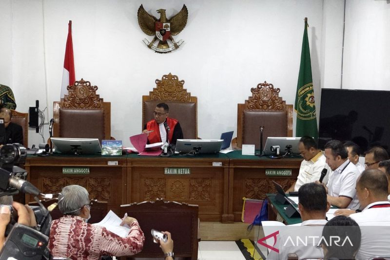 Bukan emas 74 kg, Febrie Adriansyah minta barang pribadi dikembalikan