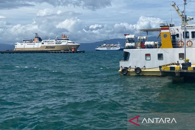 Pelni Baubau gratiskan pengiriman bantuan untuk korban gempa NTT