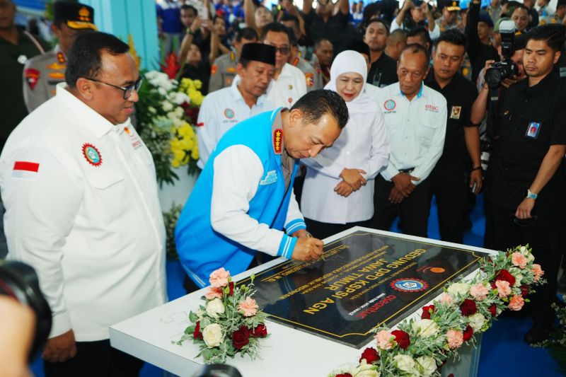 Kapolri harap Gedung KSPSI AGN Jatim baru jadi rumah perjuangan buruh