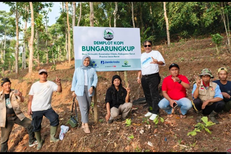 Jamkrindo dorong pemberdayaan masyarakat Garut ciptakan nilai ekonomi