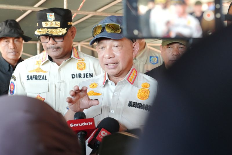 Mendagri pastikan negara hadir untuk korban gempa di NTT