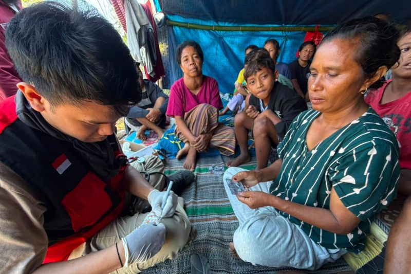 Tim KKN Tanggap Bencana Unhas turun bantu warga di Manggarai Timur