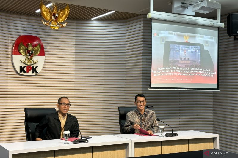 OTT Unsoed, KPK tetapkan rektor dan lima orang sebagai tersangka
