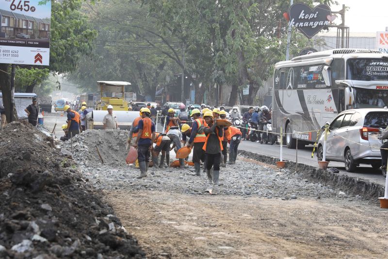 DPRD minta Pemkot Tangerang petakan jalan rusak dan percepat perbaikan
