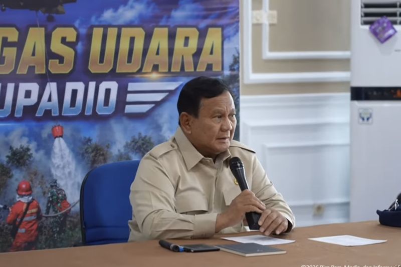 Prabowo tiba di Kalbar, pimpin rapat penanganan karhutla