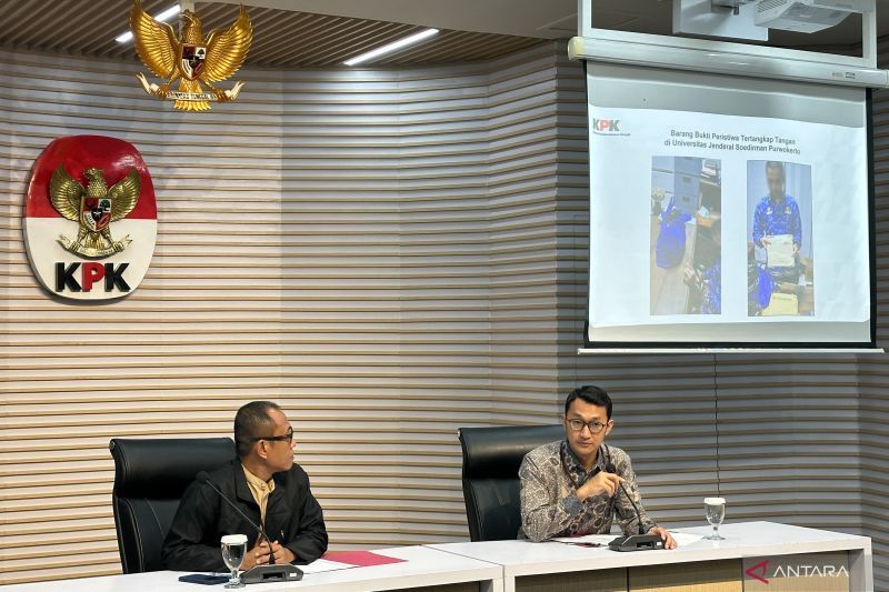 KPK sita Rp764 juta terkait kasus penerimaan mahasiswa baru Unsoed