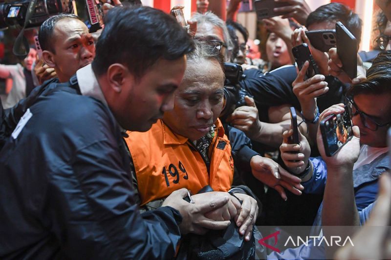 Rektor hingga pejabat Unsoed ditahan KPK, kasus OTT ungkap dugaan korupsi penerimaan mahasiswa baru
